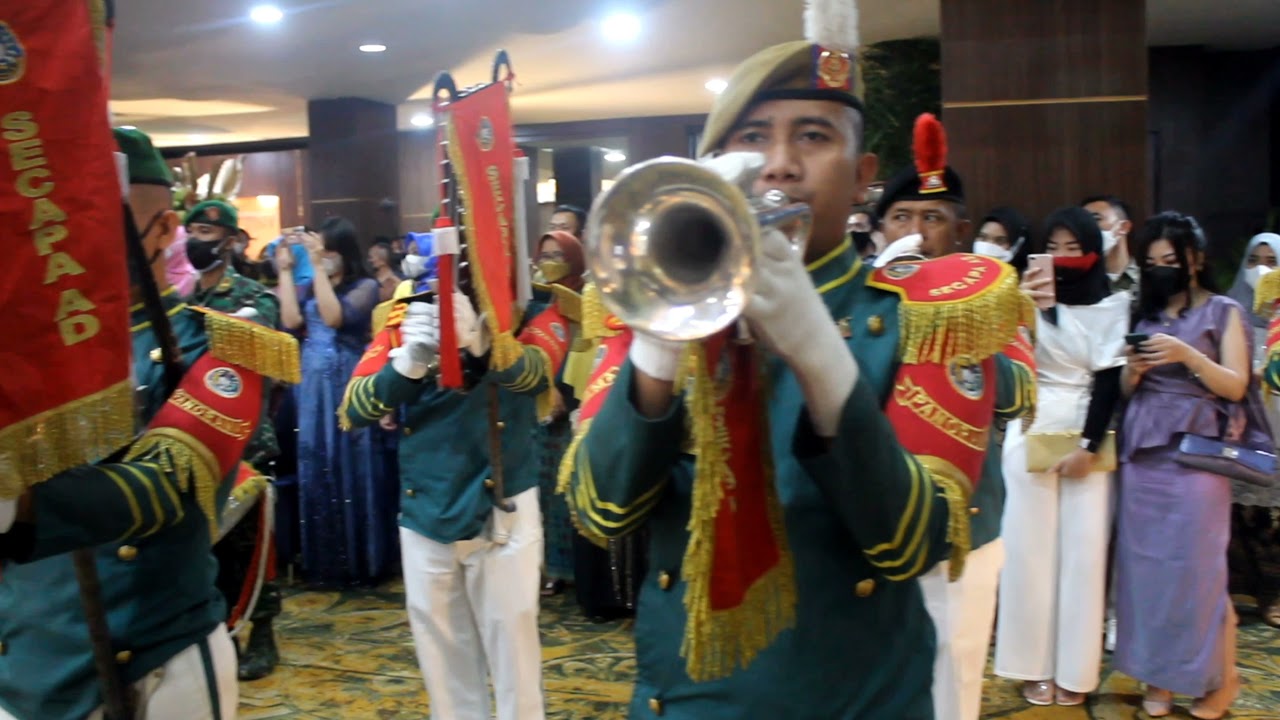 Aksi Hebat drumband Canka panorama saat acara pedang pora di Seskoad