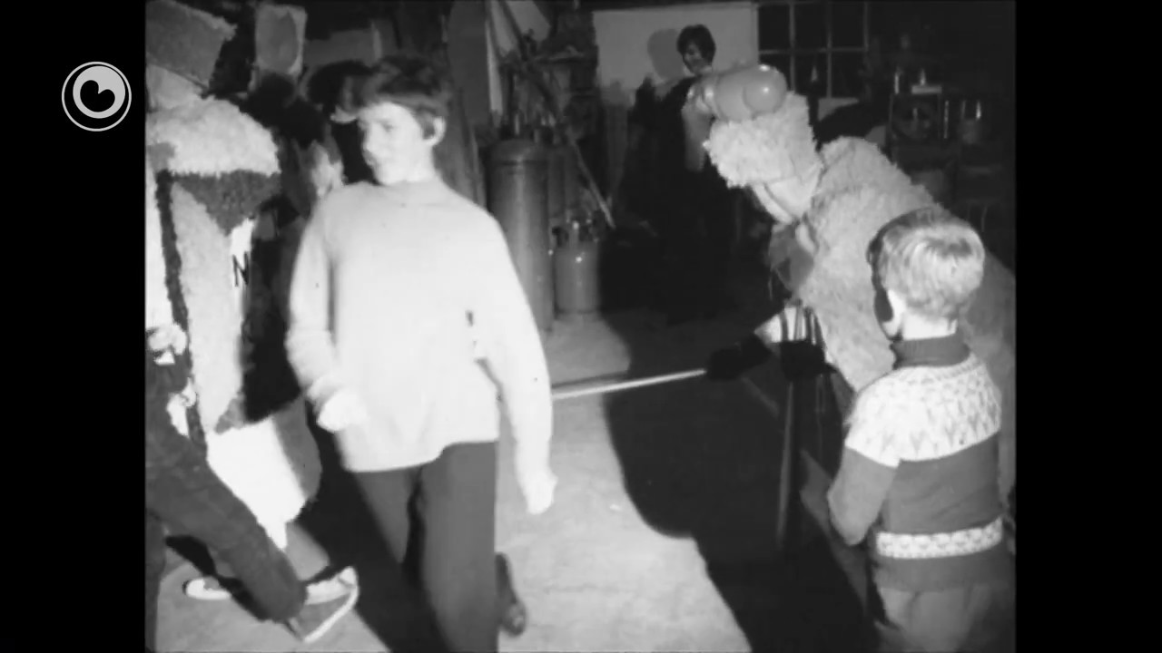 GEWEST FRYSLAN: 't Kleine Krantsje Leeuwarden & Sunneklaas Ameland 1967
