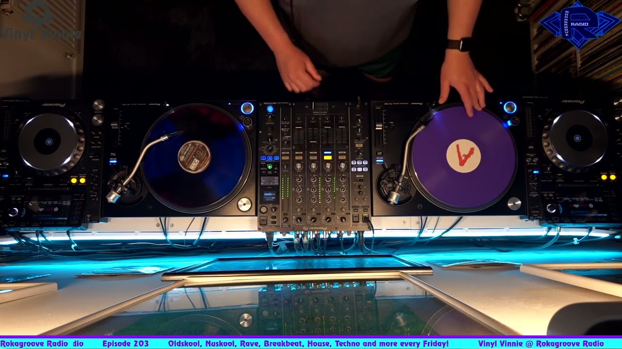 Vinyl Vinnie @ Rokagroove Radio Episode 203