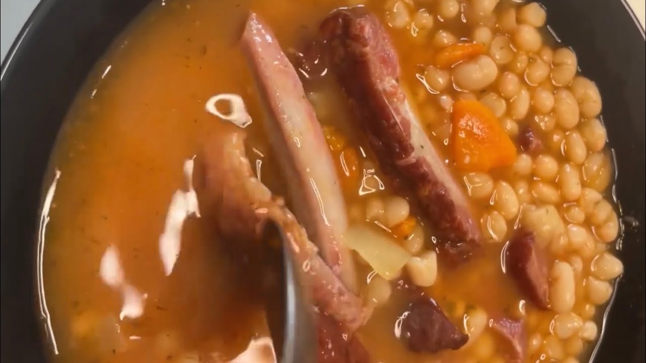 Easy Romanian Smoked Pork Rib & Bean Soup | Homemade Scaricica Ciorba 🥘