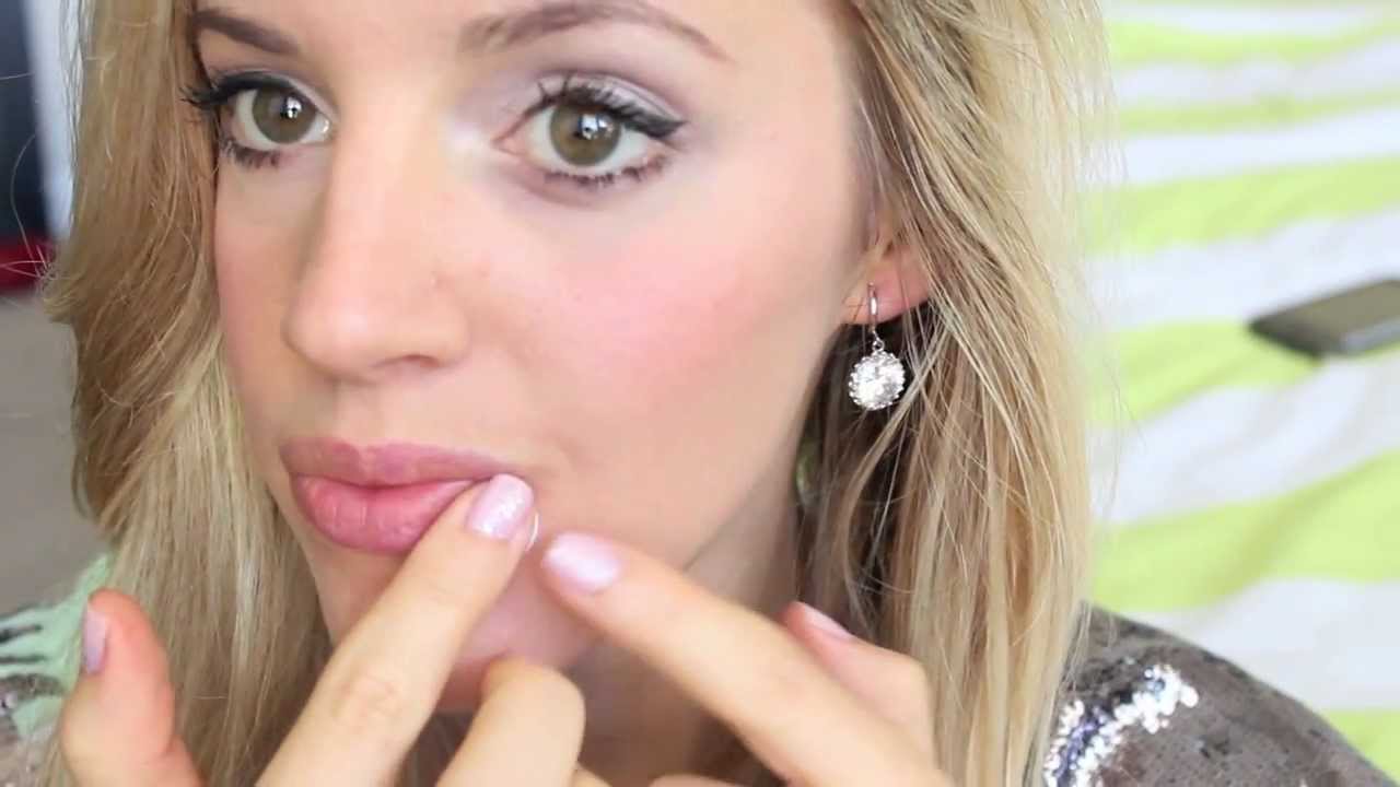 HOW TO COVER UP COLD SORES