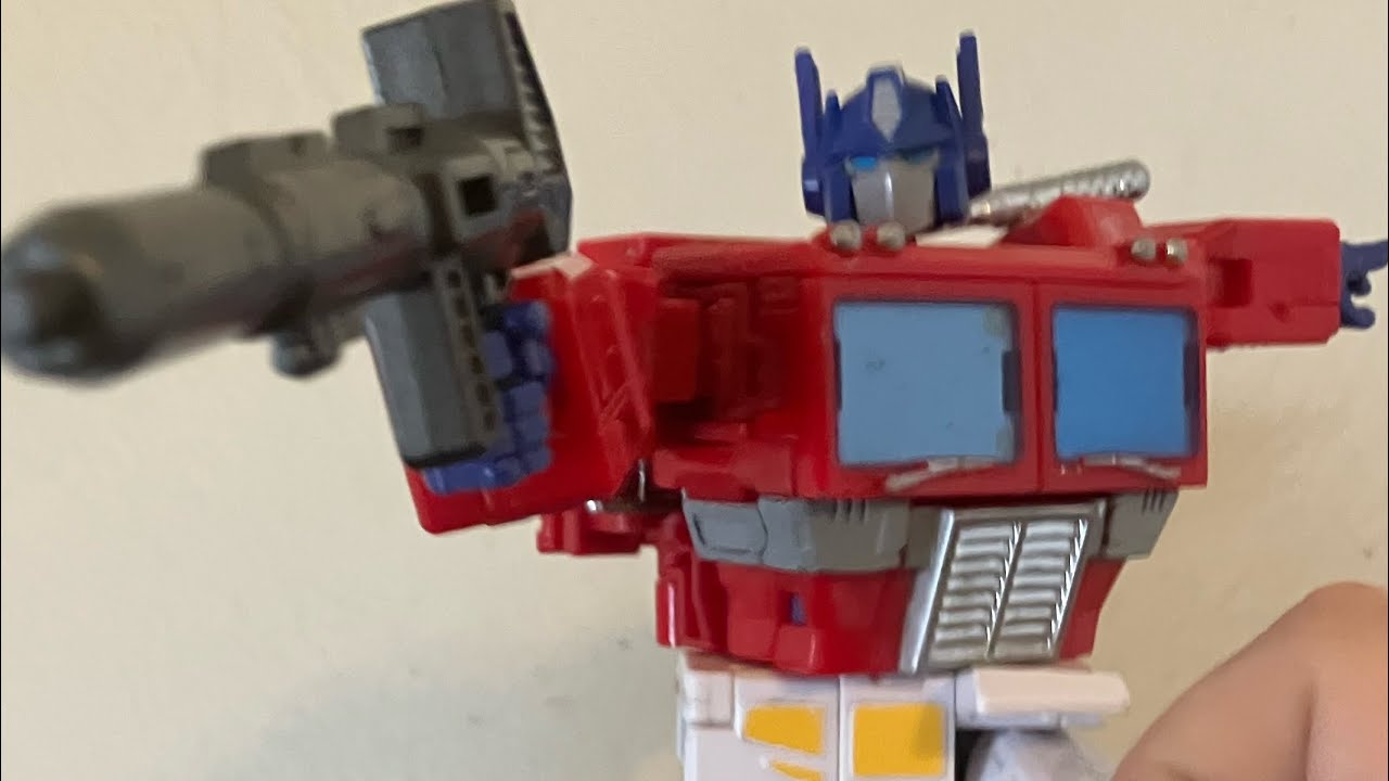 # 14 Studio Series 86-31 Commander Class Optimus Prime