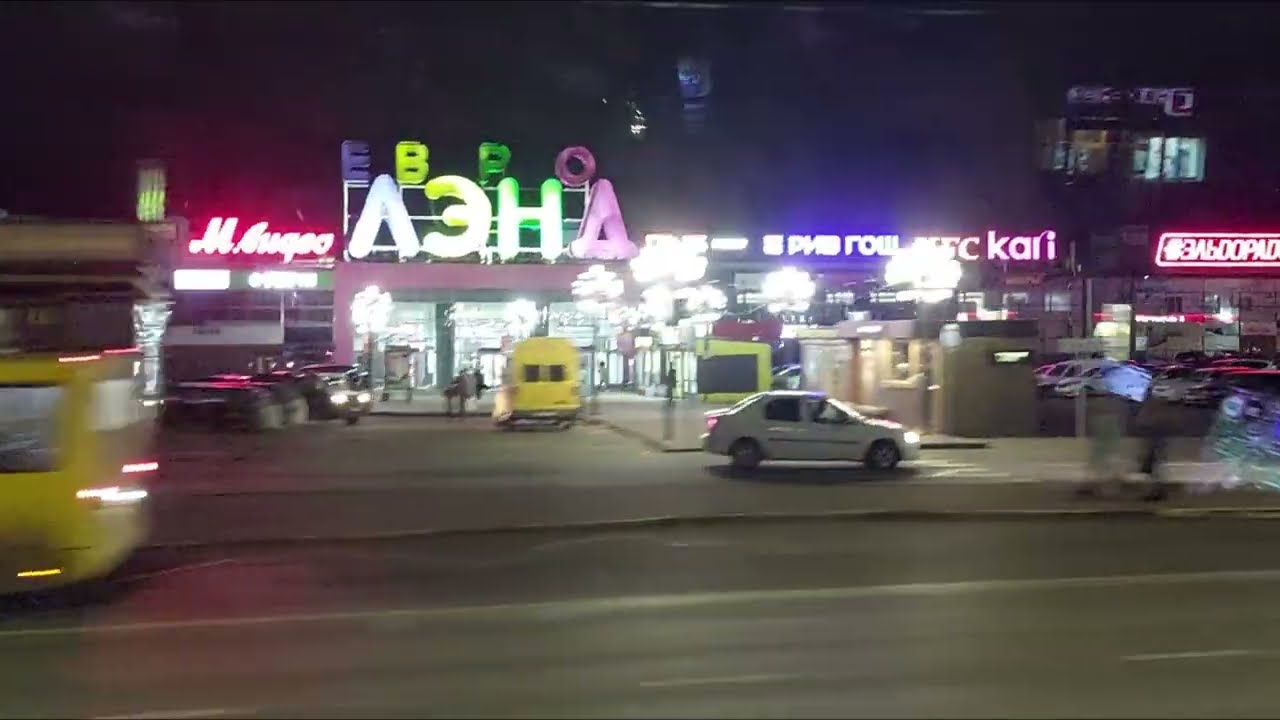 ИВАНОВО ИЗ ОКНА ФУРЫ. ДОРОГА ОКОЛО ШУИ КАК ПОСЛЕ БОМБЕЖКИ