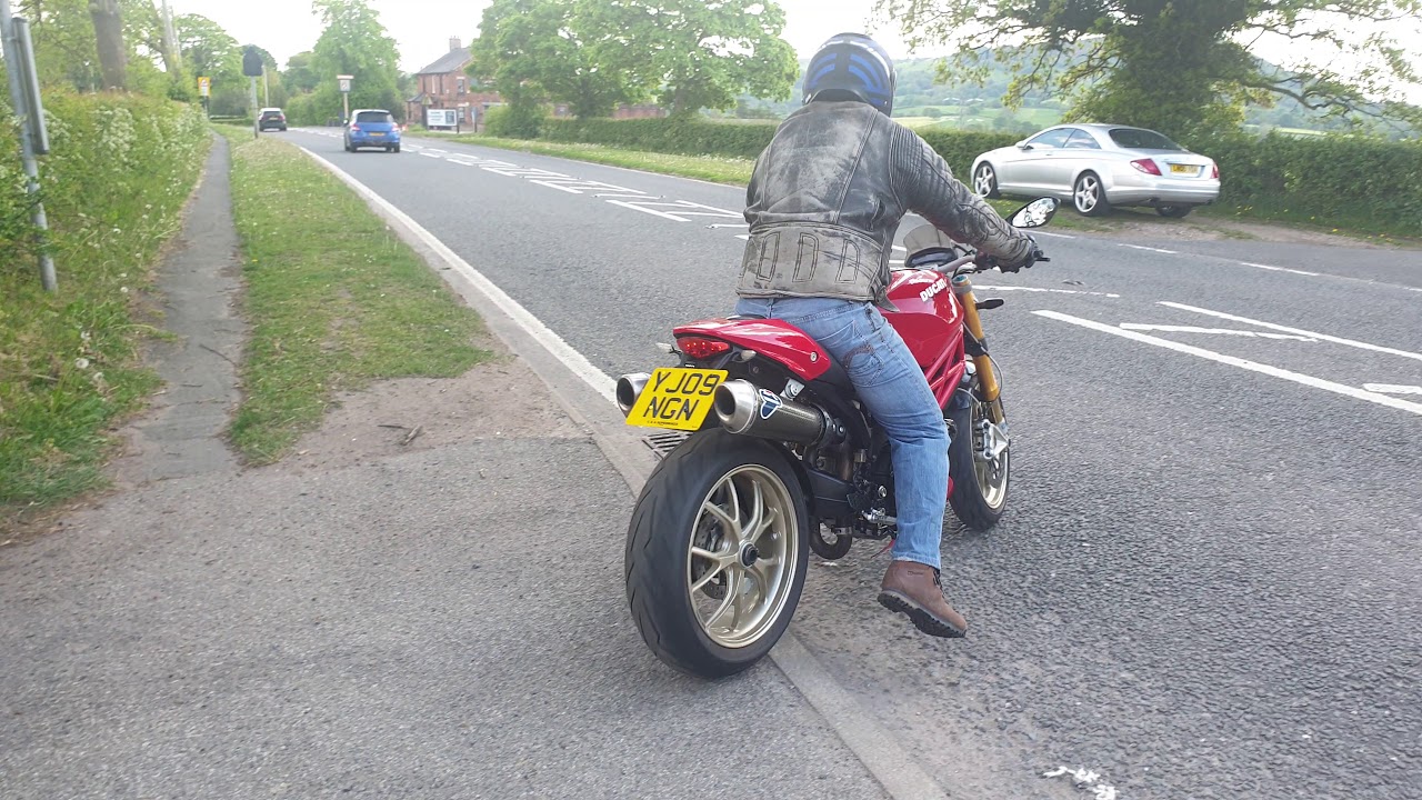 2009 DUCATI M1100S MONSTER TEST RIDE