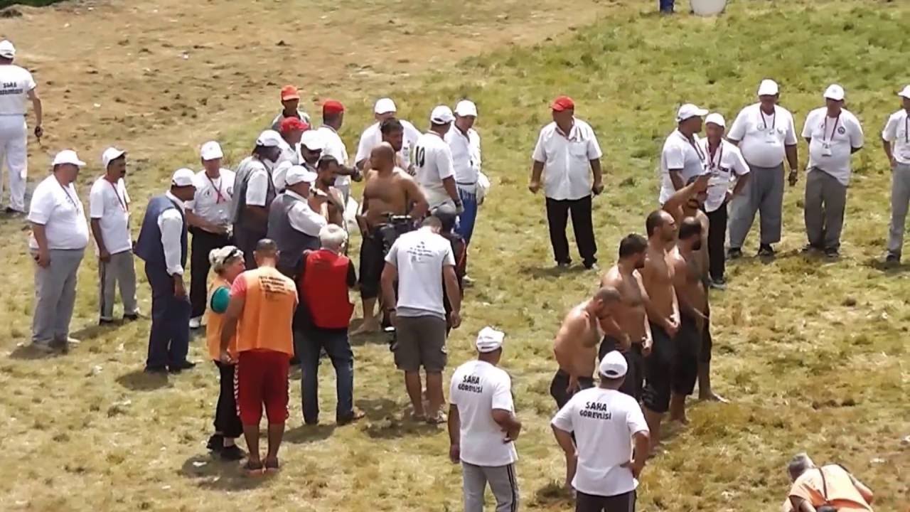 102-24.07.2016-kırkpınar-BAŞ PEHLİVANLIK BOYU İLK SEKİZ TANITIM ANONSU