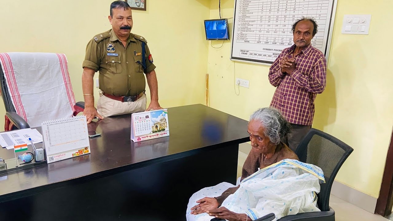 ৯০ বছরের ঠাম্মা রেনু বালা দাসকে সাহায্যের চেষ্টা 🙏তান ছেলে তানরে ঘরতাকিয়া বার করিদিছে।