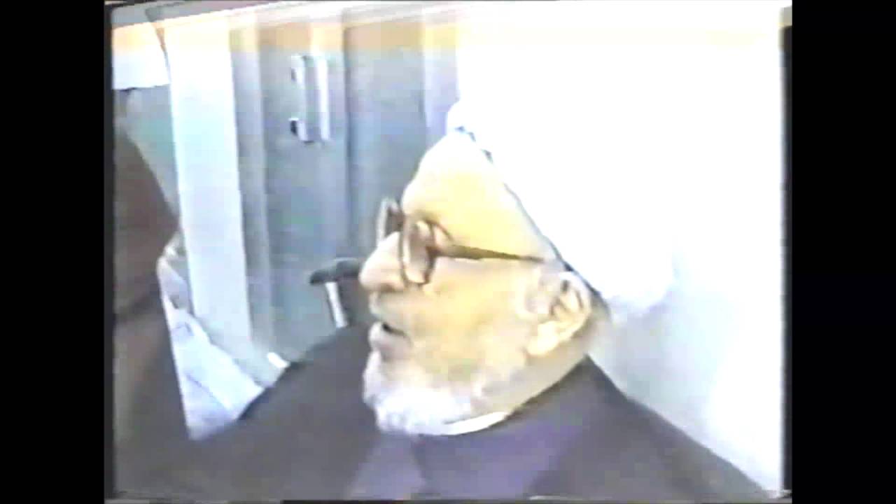 تشييع الشيخ عبد الحميد الخطي  (3)  -  نعي المرحوم الملا عبد الرسول البصارى