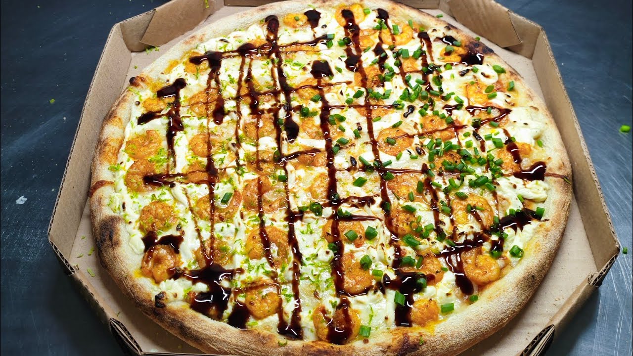 Trabalhando no Delivery e Testando Nossa Pizza de Camarão!