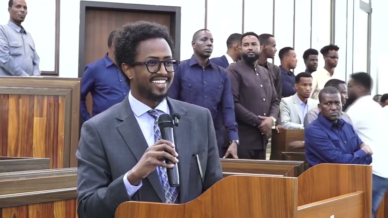 Senator Saciid Cowke. ''Wax ka badalka Dastuurka marxalado kala Duwan ayuu soo maray''