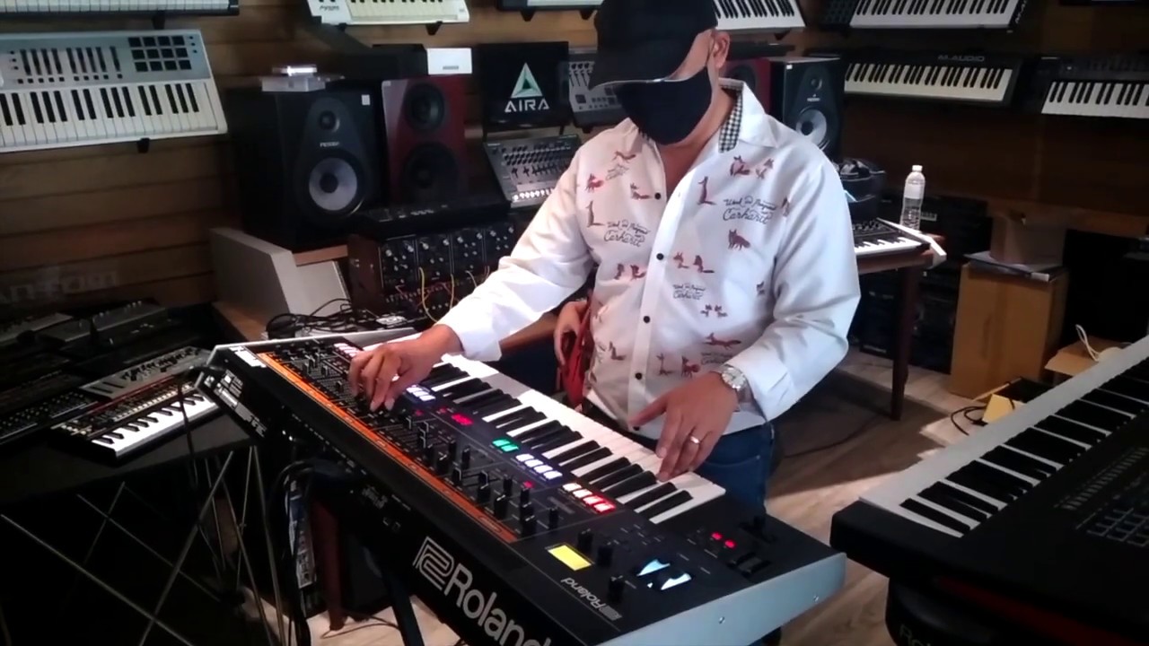 ROLAND JUPITER X  PERFORMANCE