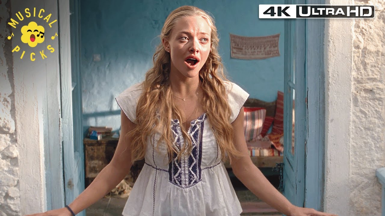 Amanda Seyfried Sings 