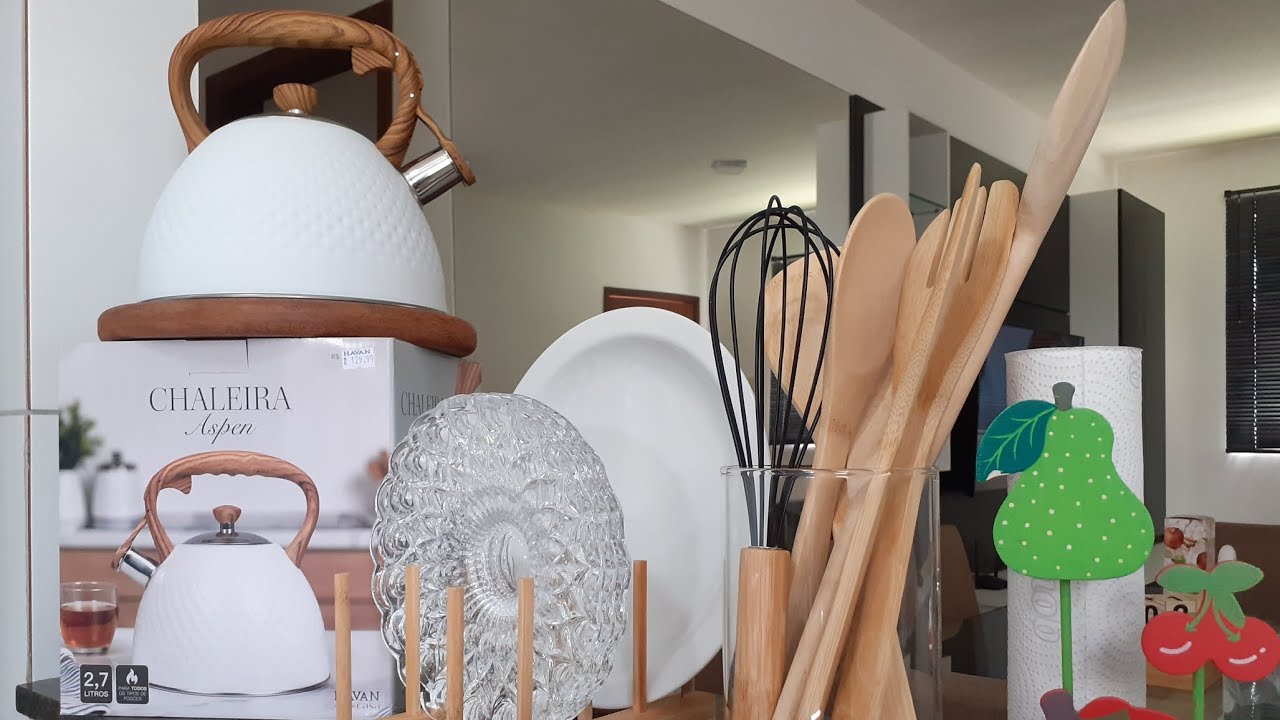 ORGANIZAÇÃO NA COZINHA. ESCOLHAS PARA A BANCADA DO COOKTOP.