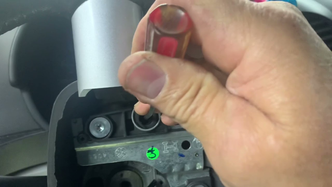 2004 VW Beetle or Jetta Air Bag Removal