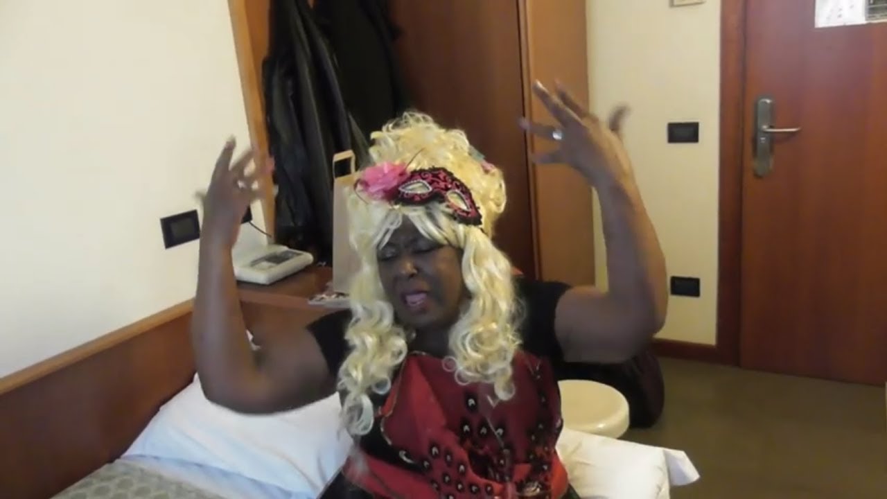 Momma Cherri back to the 80's - Dressing up by The Street Angels