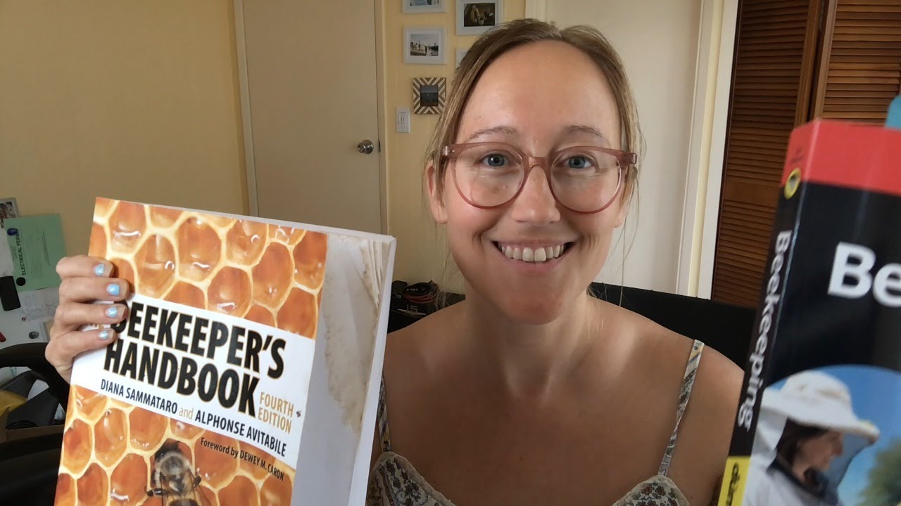 Best Books to Learn Beekeeping | Beekeeping for Beginners