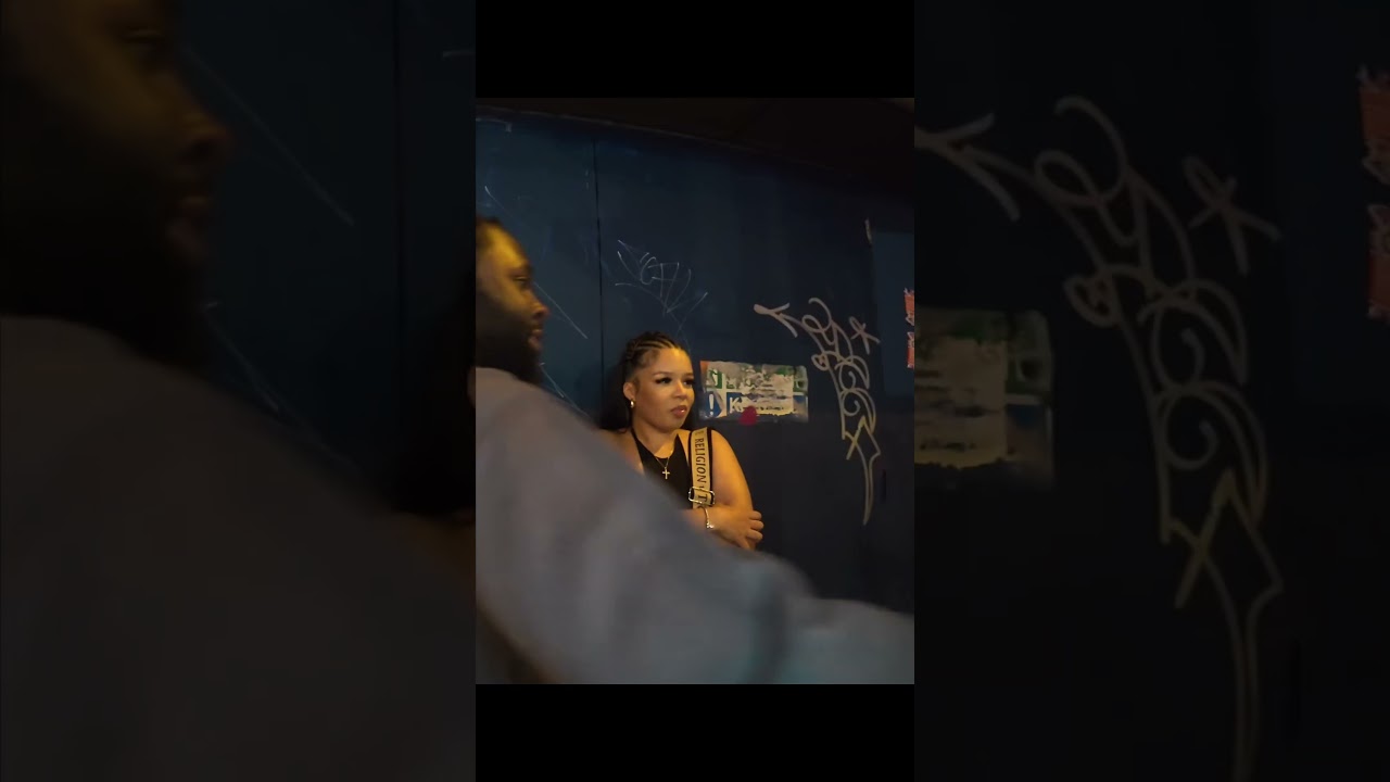 Она пришла поздороваться&hellip;