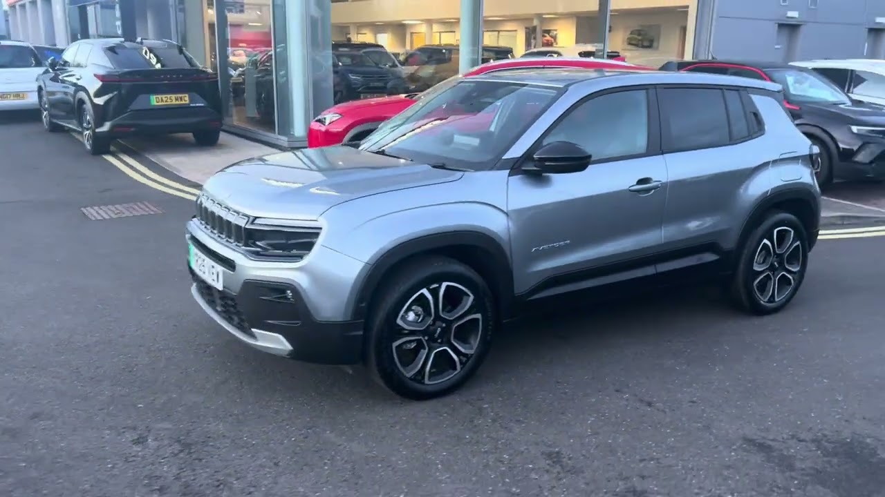 YR25VEW Jeep Avenger 54kWh e-Summit SUV 5dr Electric Auto (156 ps