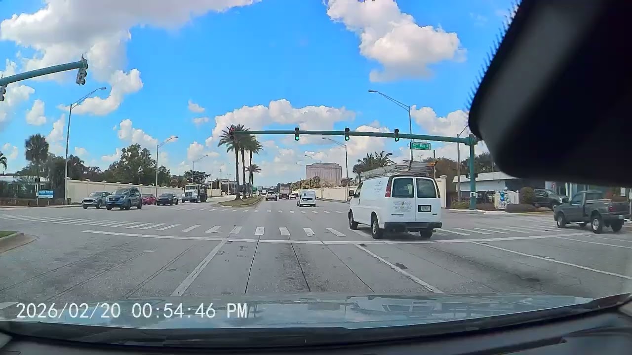 Only in Florida: The Most Unreal Highway Moment Ever Recorded