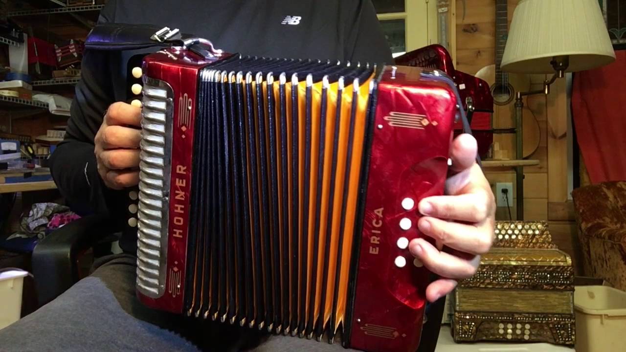 Hohner Erica button accordion in GC #306 (sold)