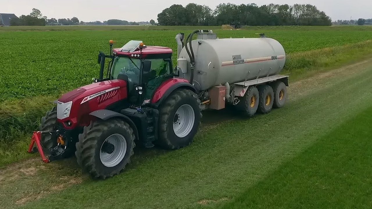 De McCormick X8.660 nader bekeken bij MTS Hoekstra in Hantumhuizen
