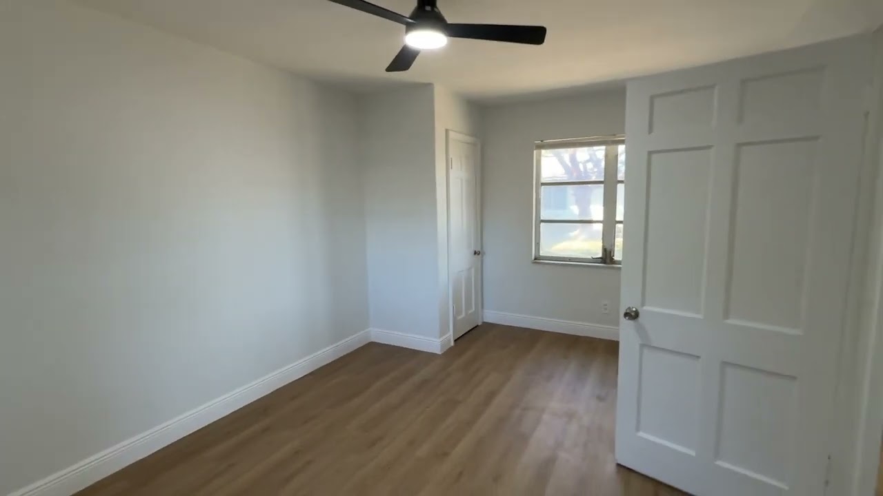 (AVAILABLE FOR RENT) 300 Northeast 4th Street - 8 Pompano Beach, FL 33060 - 1bed 1bath