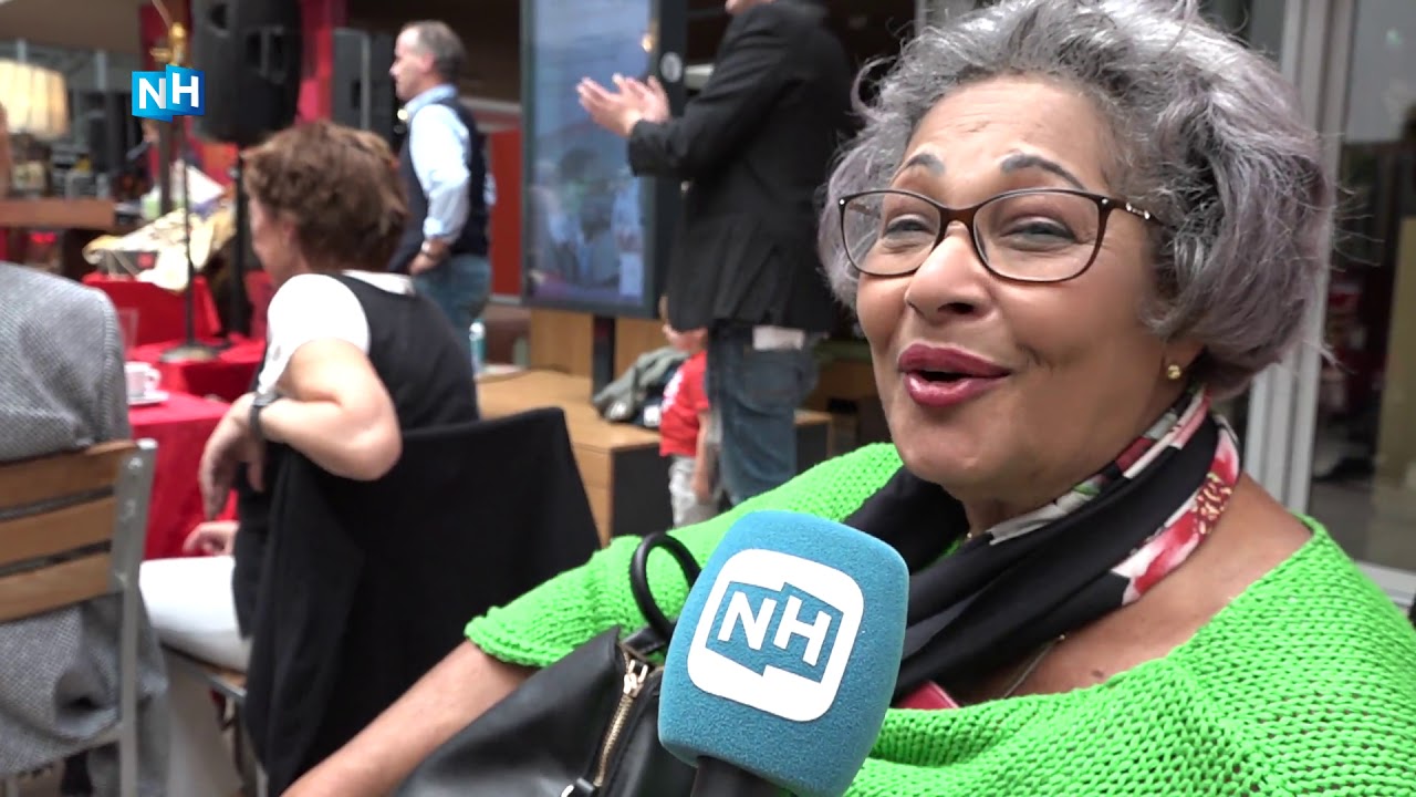 Ouderen dansen zich jong bij Hoofddorps Danspaleis