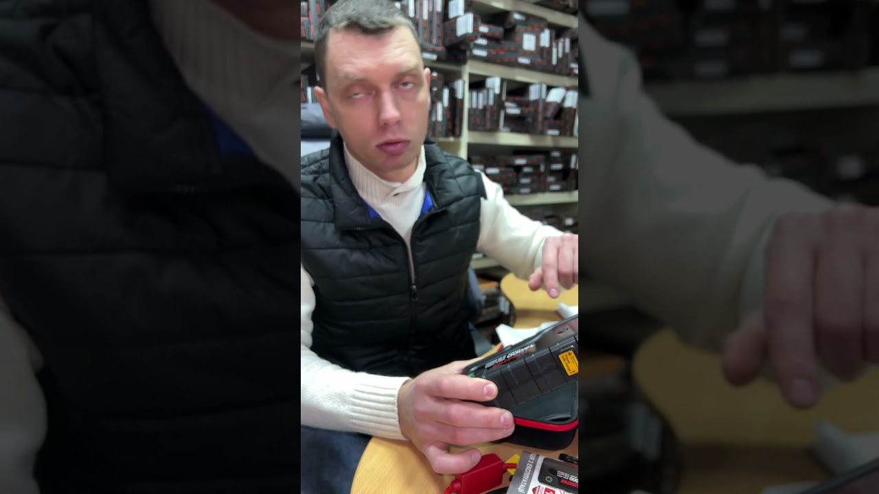 ALLIGATOR Пусковий пристрій 16000mAh 300A/600A!Запуск двигуна 4.0б, 2.0д! #tools #automobile #clips