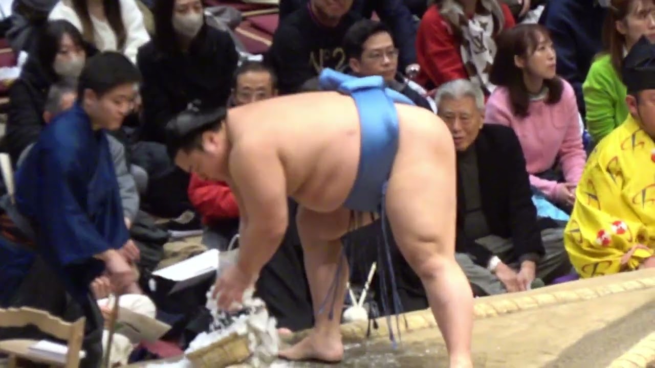『大量の塩を撒く翔猿』《1回戦》【日本大相撲トーナメント 第50回大会】 [50th grand SUMO TOURNAMENT ]2026/02/08