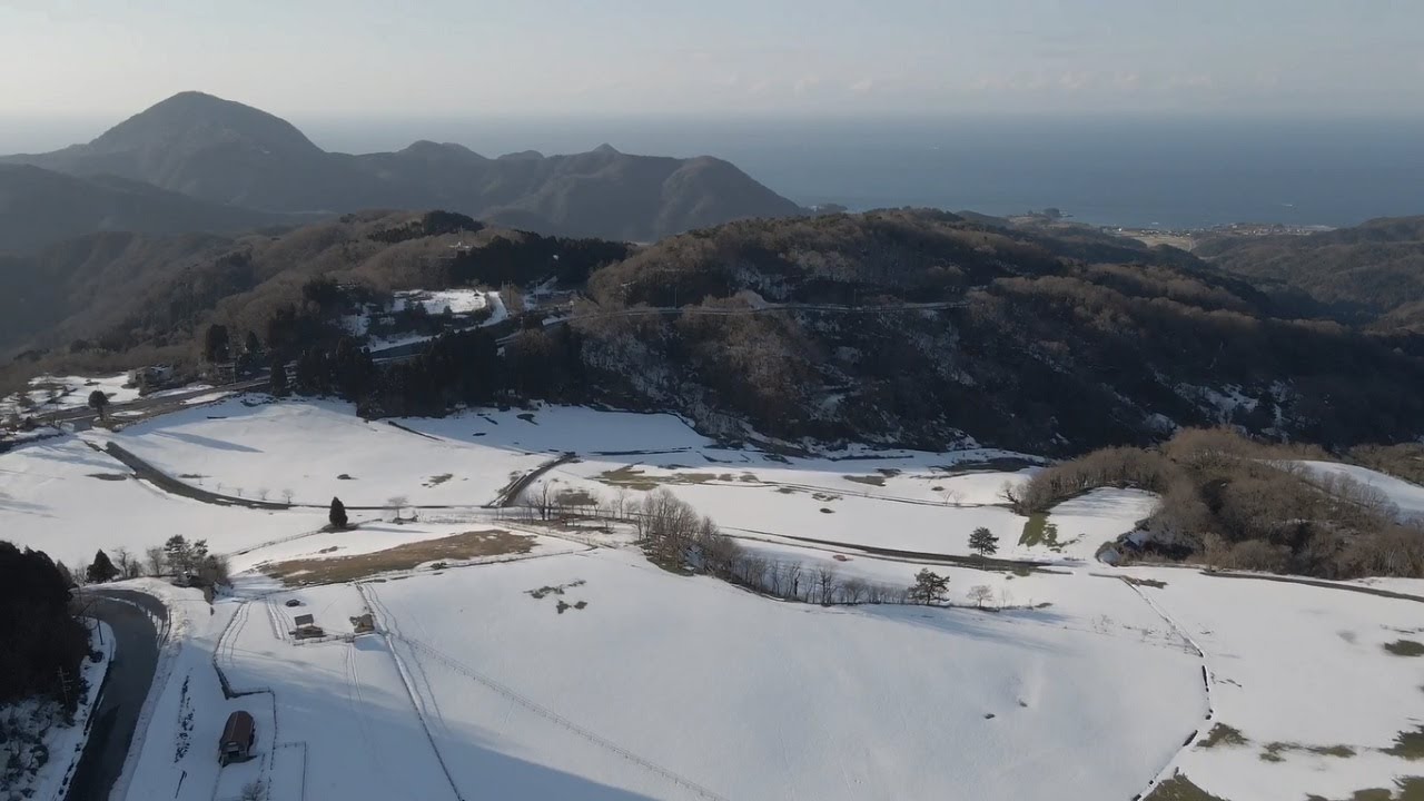京丹後空撮 碇高原牧場 碇コテージ 雪景色 [mavic  air 2]