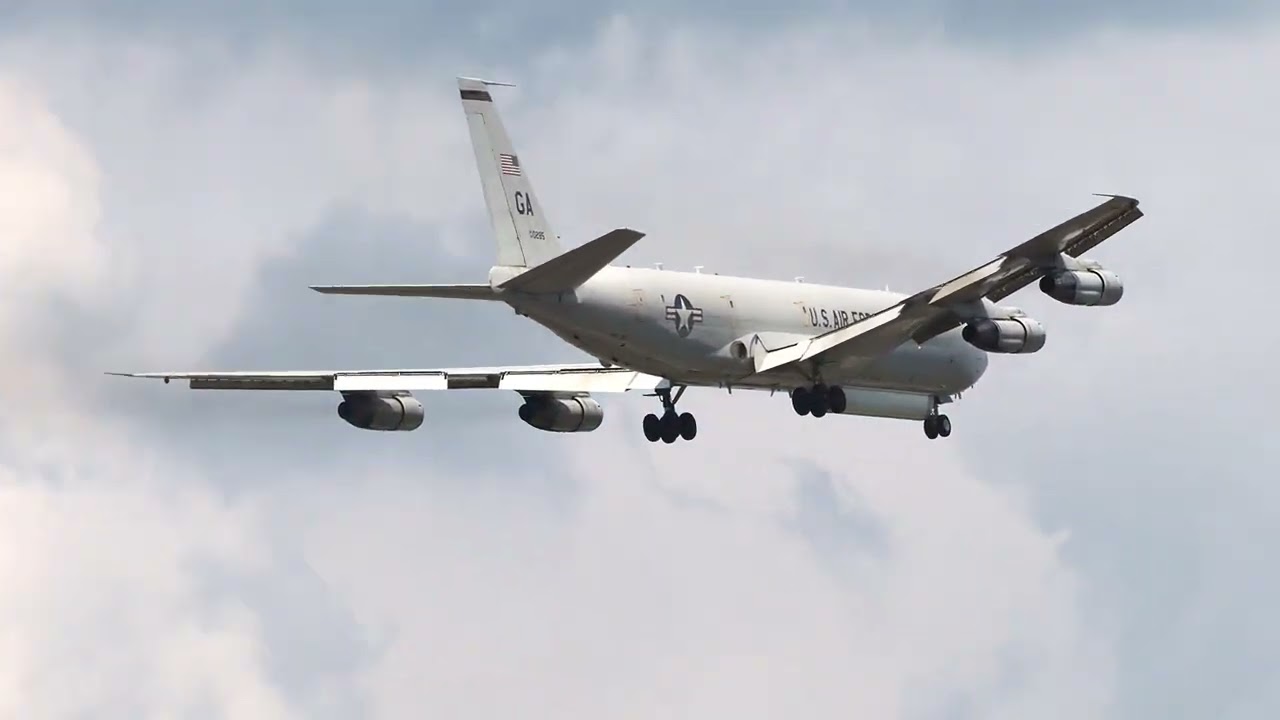 A day with the E8C-JSTARS