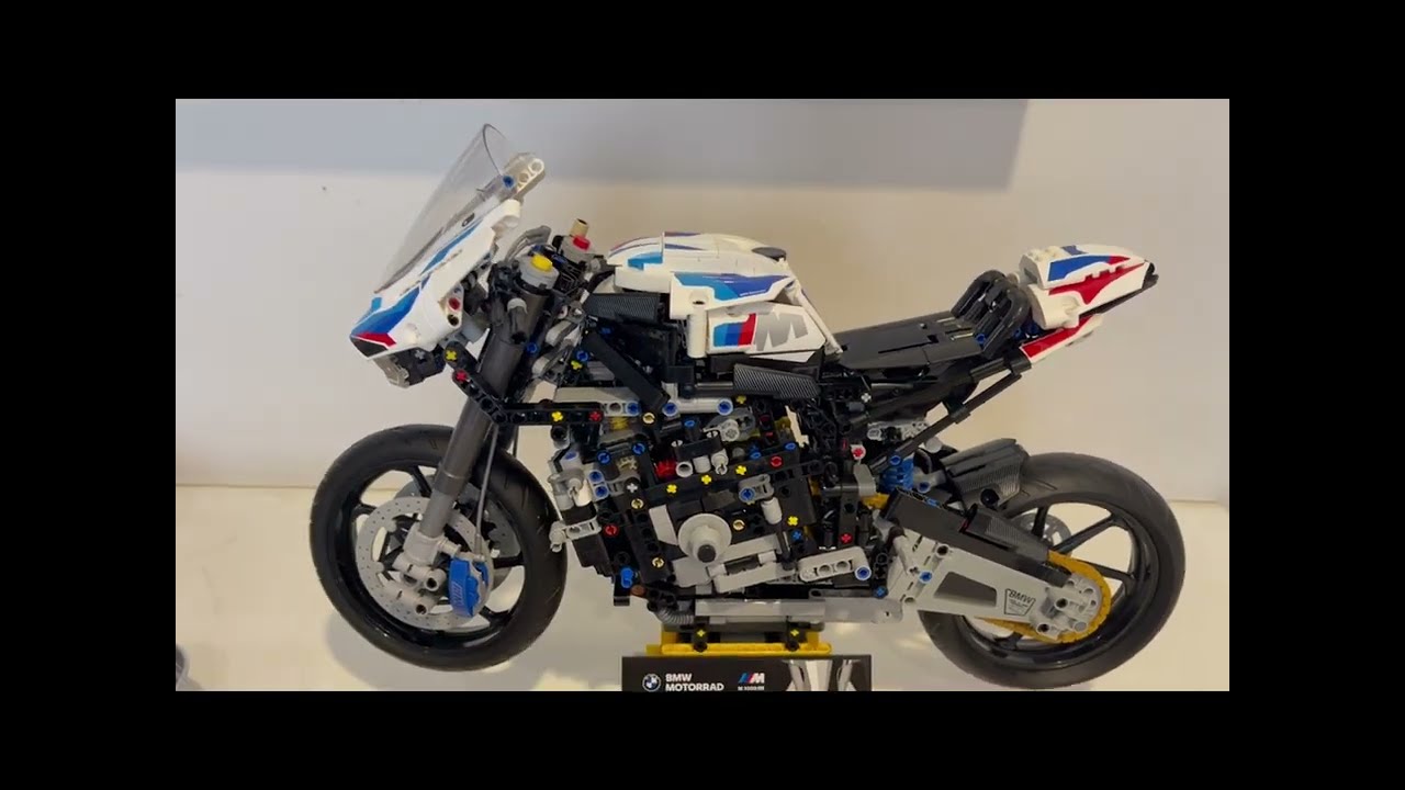 LEGO Technic BMW M1000RR BMW MOTORRAD 42130 - 1920pcs