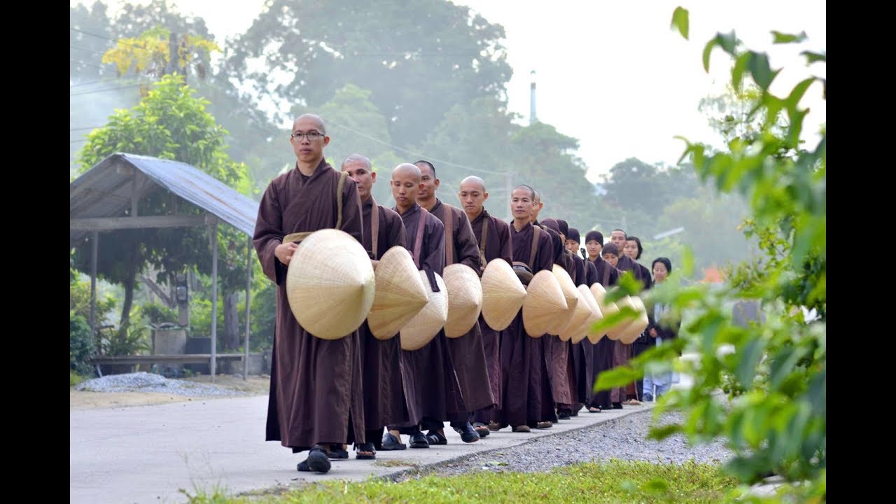 KHẤT THỰC NGOÀI THÔN XÓM - THÁI LAN