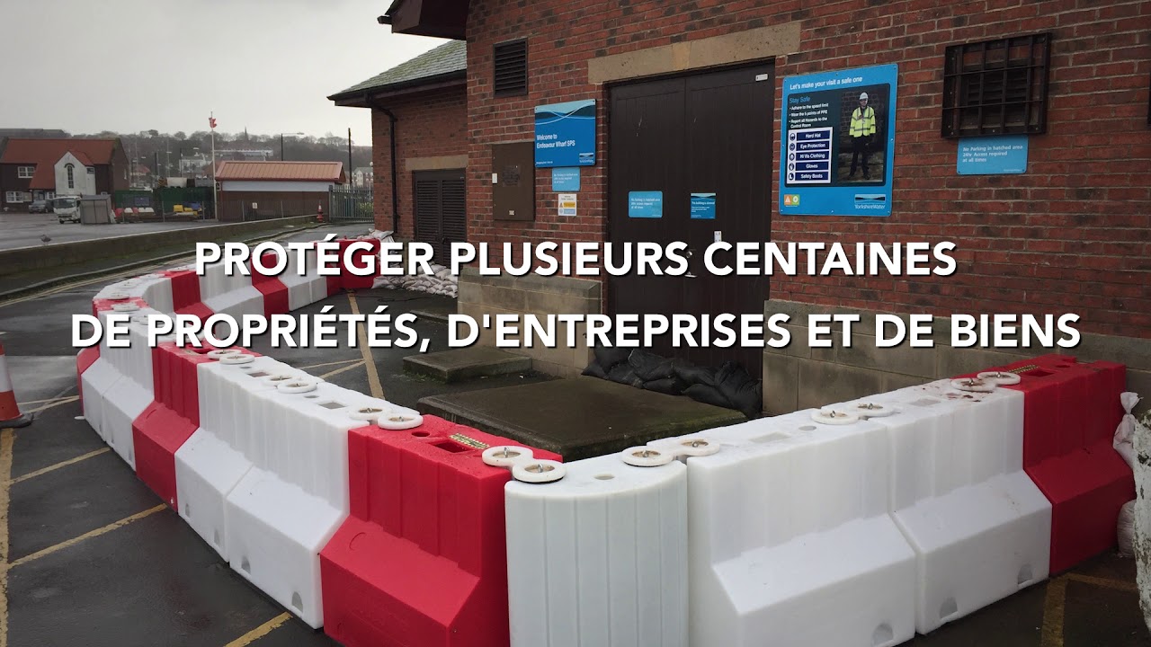Barrière anti-inondation - Floodstop.  Arrêt d'inondation.