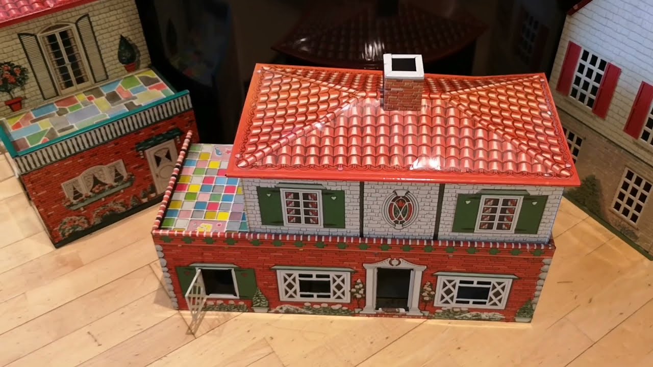 Vintage Lithographed Dollhouses, 1940s, 1950s, 1960s: Marx, T. Cohn and more...