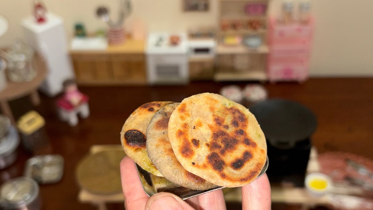 Real Miniature Food | You Can Eat It | Real Mini Aloo Matar Puri #puri #aalu #aloo #paratha #viral 