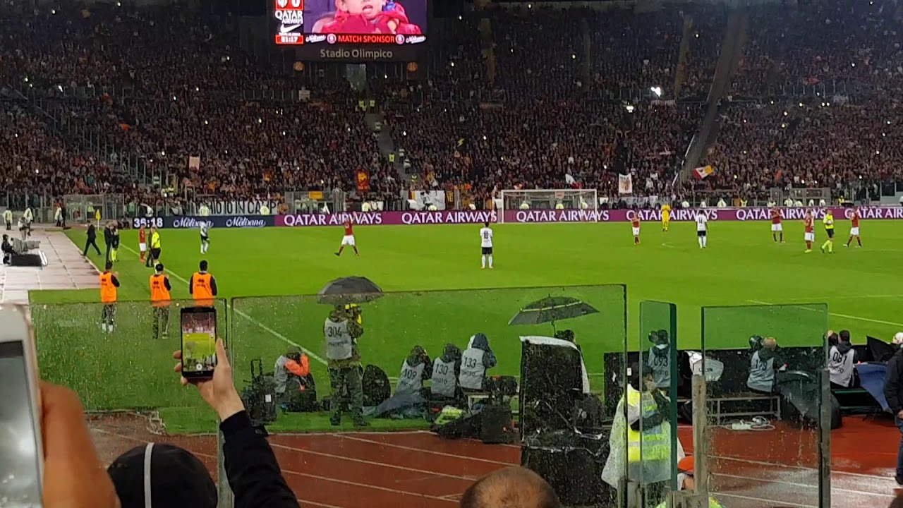 Addio De Rossi - L'ultima uscita dal campo