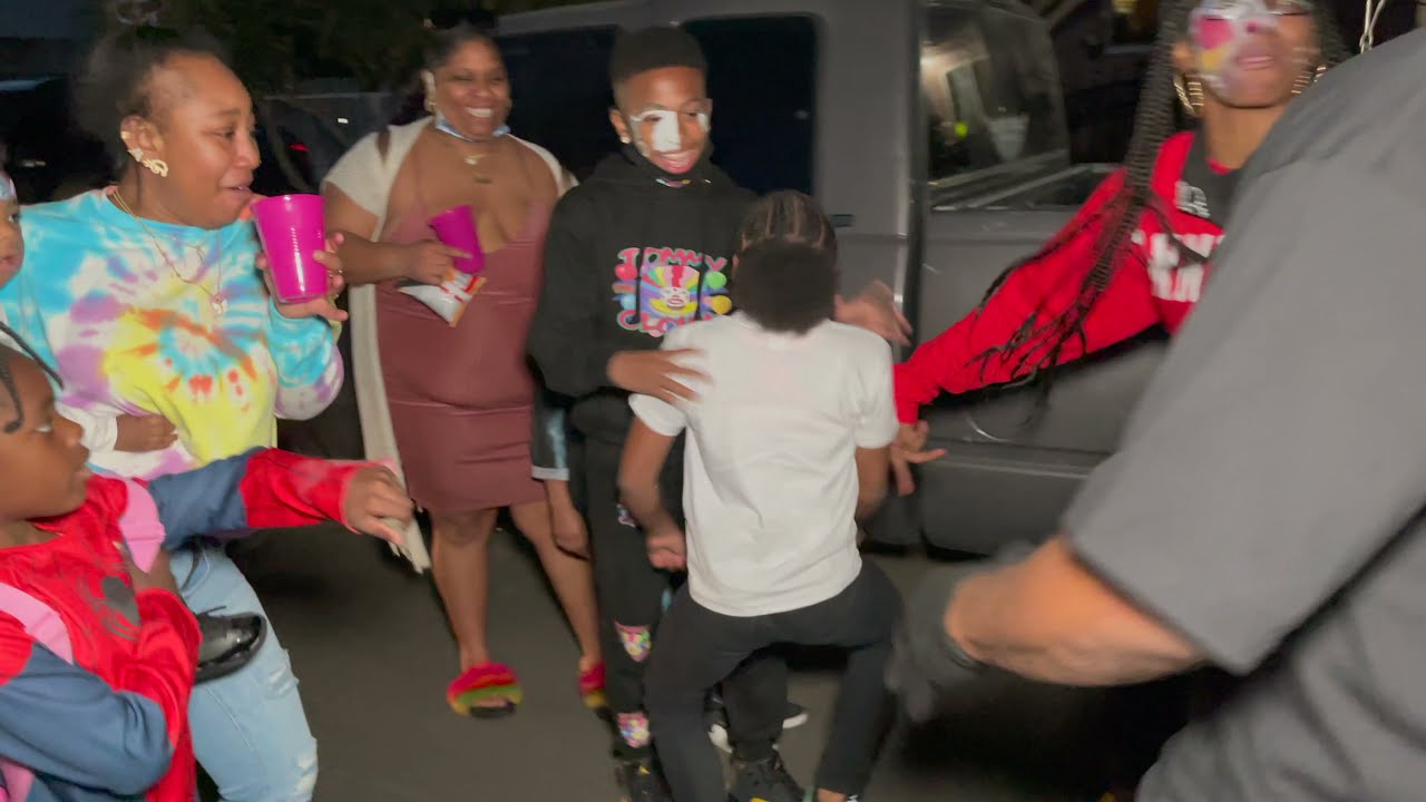 Mora Was All Up In Twin Face‼️ Ryhan Party Was Crazy😳 FOLLOW @TOMMYHOTGIRLZTV @TOMMYTHECLOWN