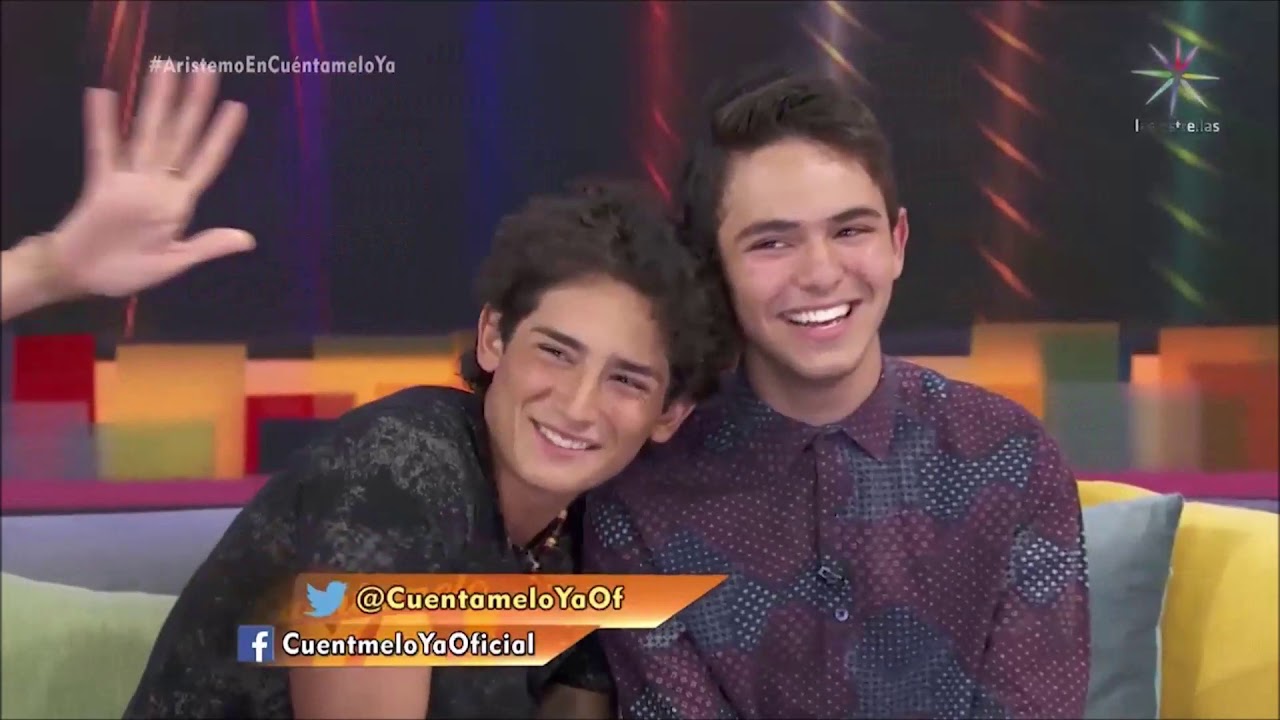 ❤ EMILIACO - CUANDO NADIE VE ❤