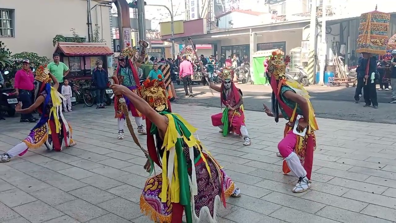 2025/11/23：岡山後紅碧紅宮往南鲲鯓聖地招軍請火進香回駕遶境。
