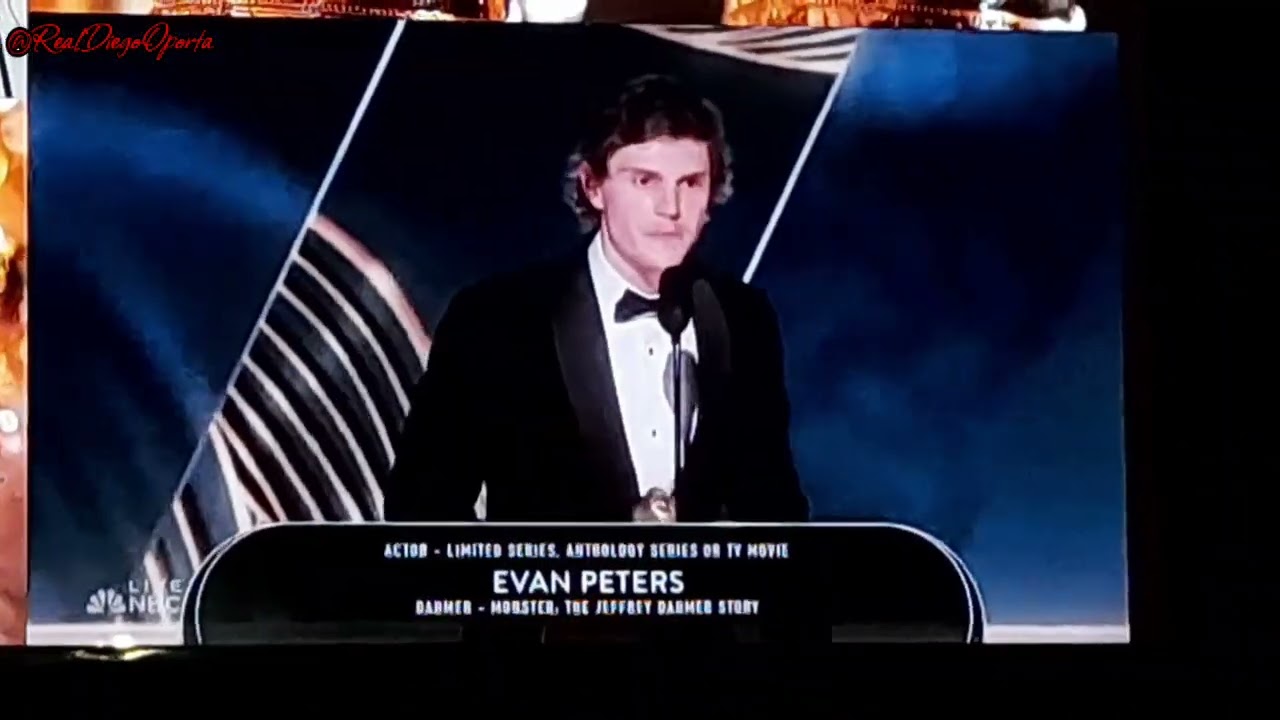 Dahmer – Monster: The Jeffrey Dahmer Story - Golden Globes 2023
