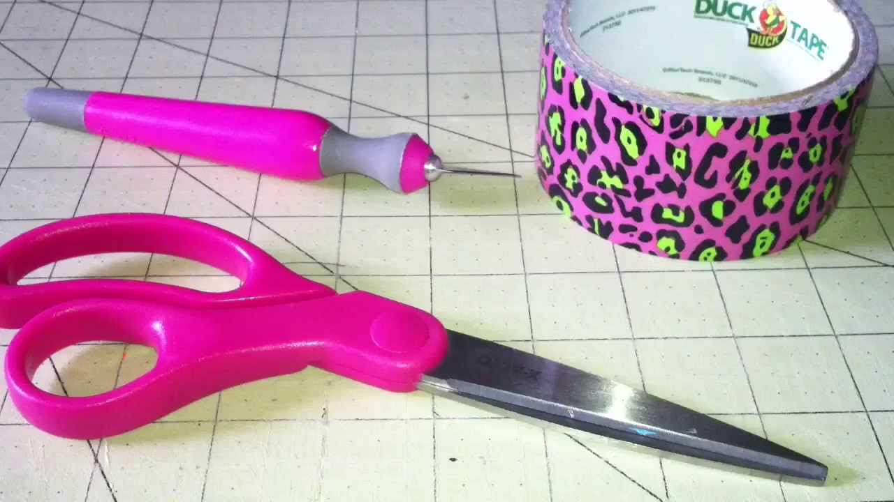 Duct Tape Cheer Bow tutorial