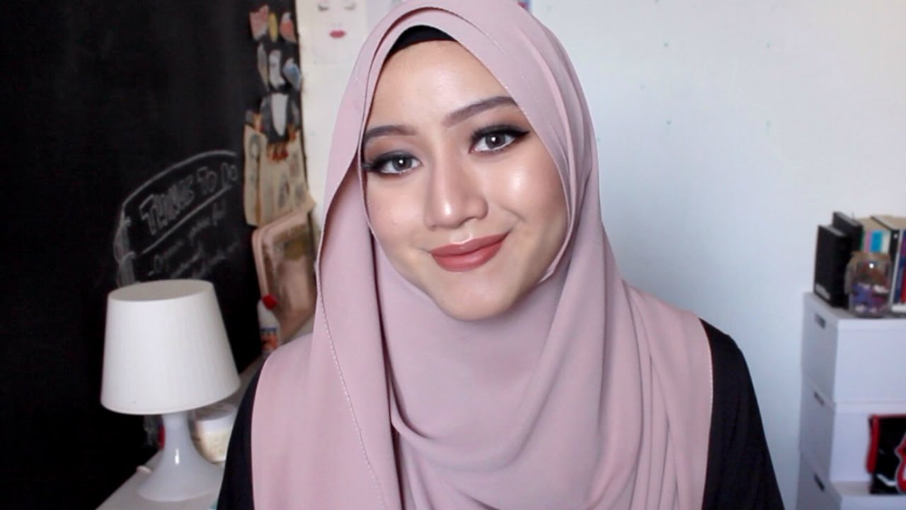 MY CURRENT EVERYDAY LOOK || SHAWL TUTORIAL