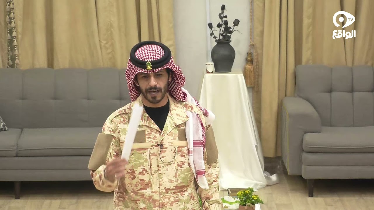 إنبهار اللجنه من شعر وإلقاء عمر بن هذال #كاريزما8