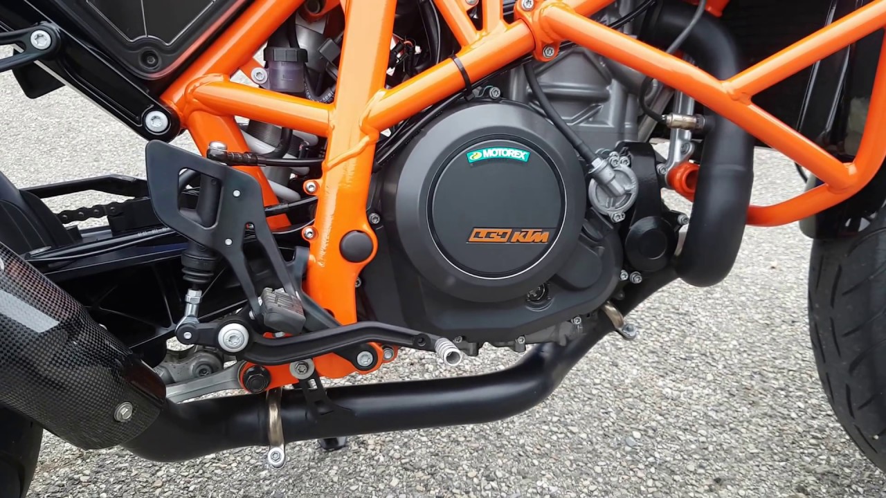 KTM Duke 690 R 2017 Présentation/ Akrapovic exhaust