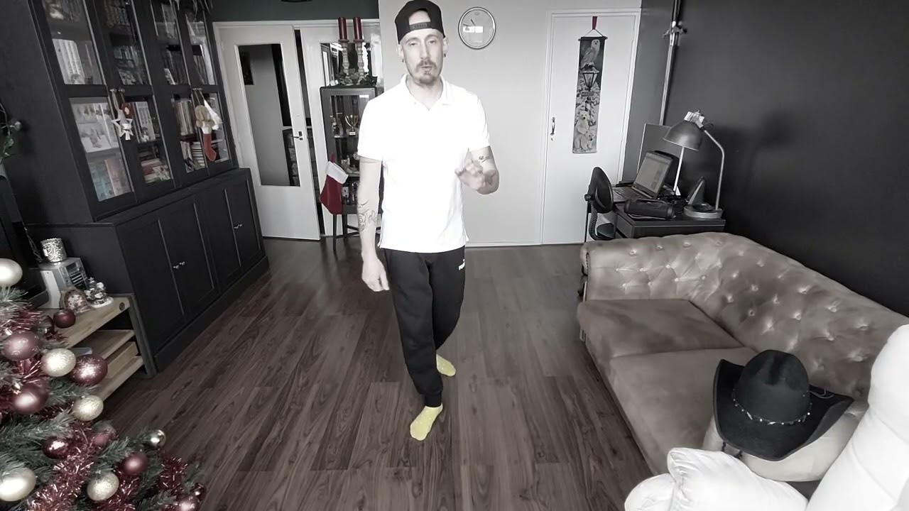 Learn2LineDance- Must Be Christmas 2024 (English + Nederlands/Dutch)