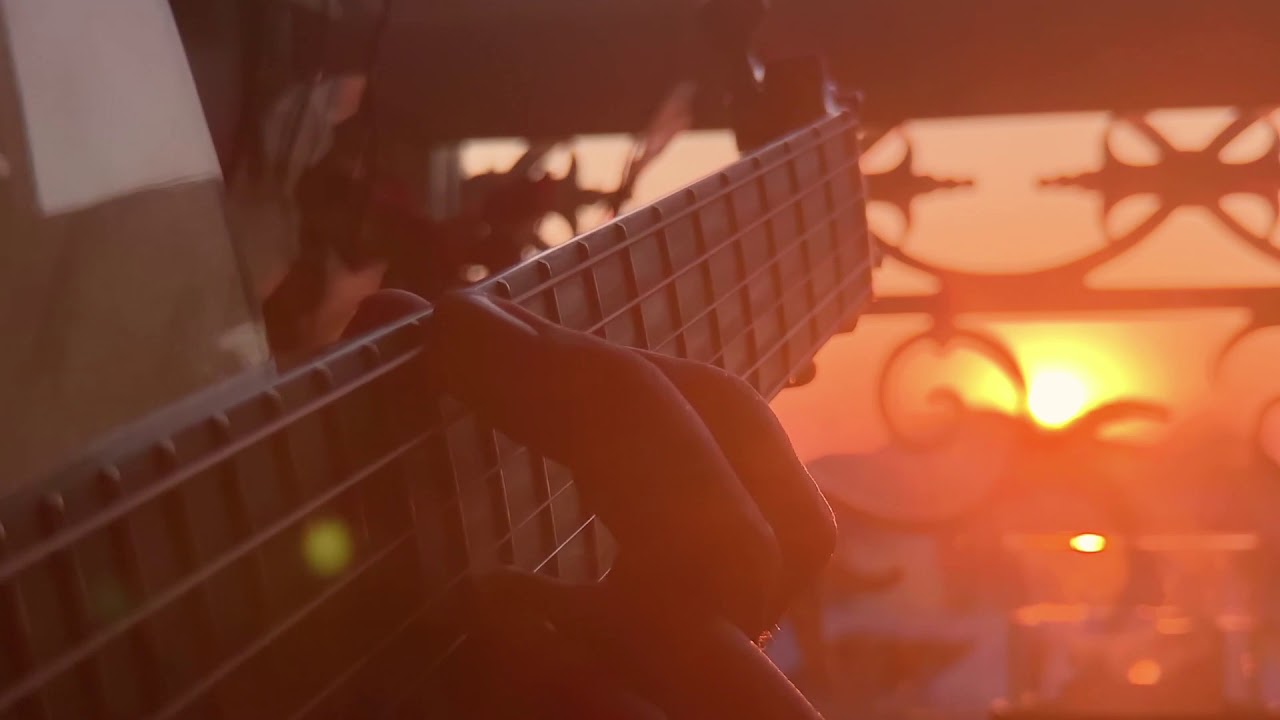 Alan Gogoll - APRICOT EYES (French Sunset - Fingerstyle Acoustic Guitar Original)