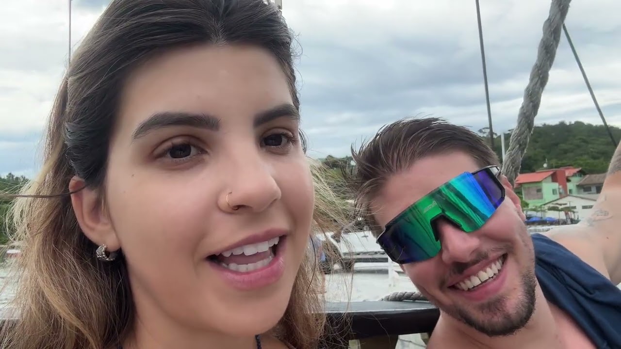 VLOG DE VIAGEM - Passeio de barco em GCR, Ilha de Anhatomirim vale a pena???