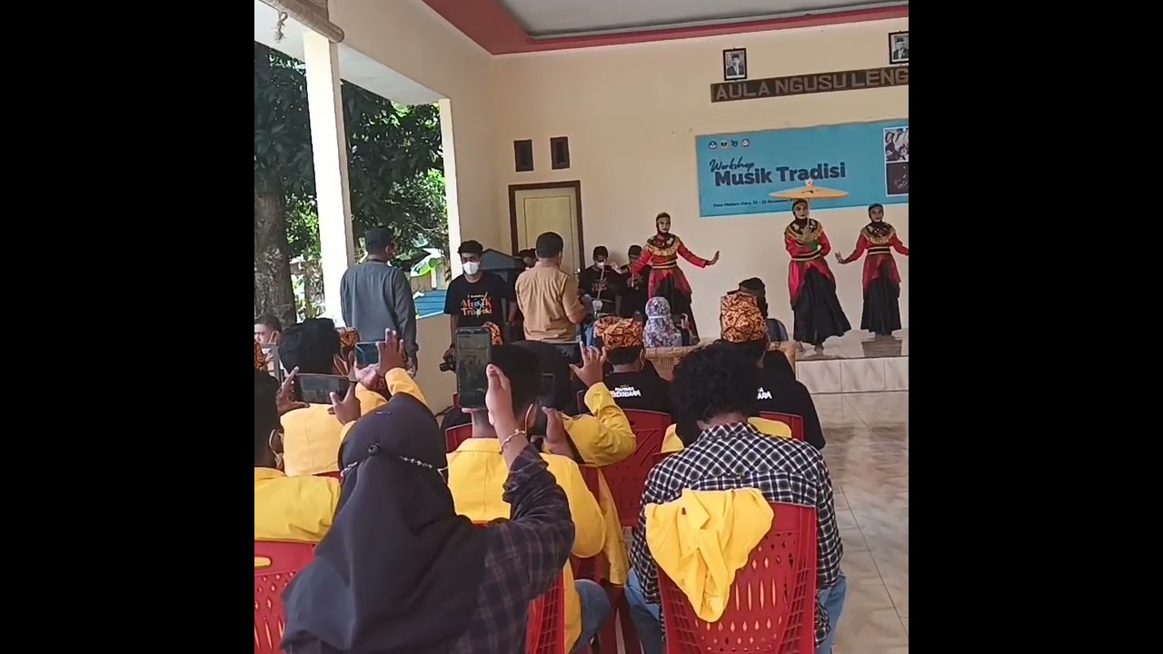 Pembukaan Musik Tradisi Desa Maitara Utara