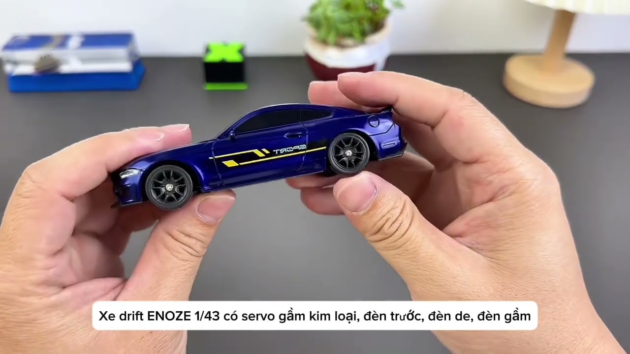 Xe drift điều khiển từ xa mini 1/43