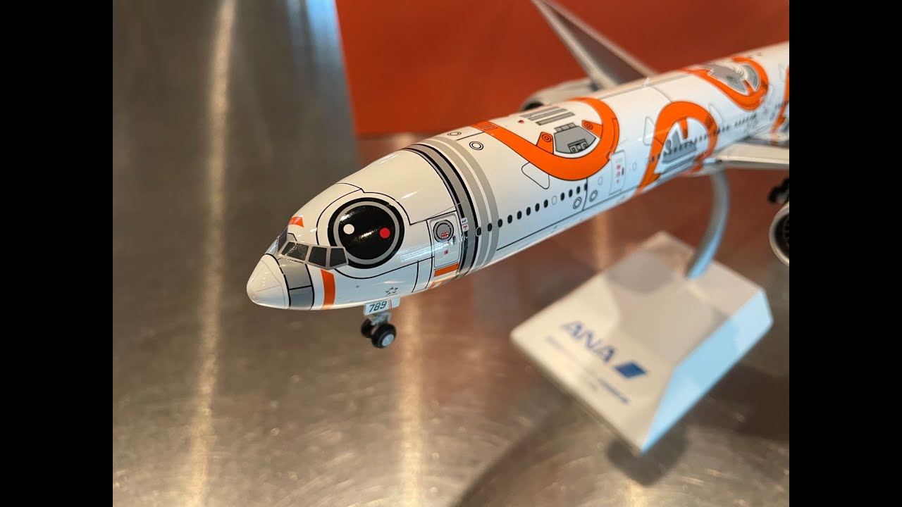 Unboxing and review, STAR WARS BB-8 Boeing 777-300ER, JC Wings 1:200 model